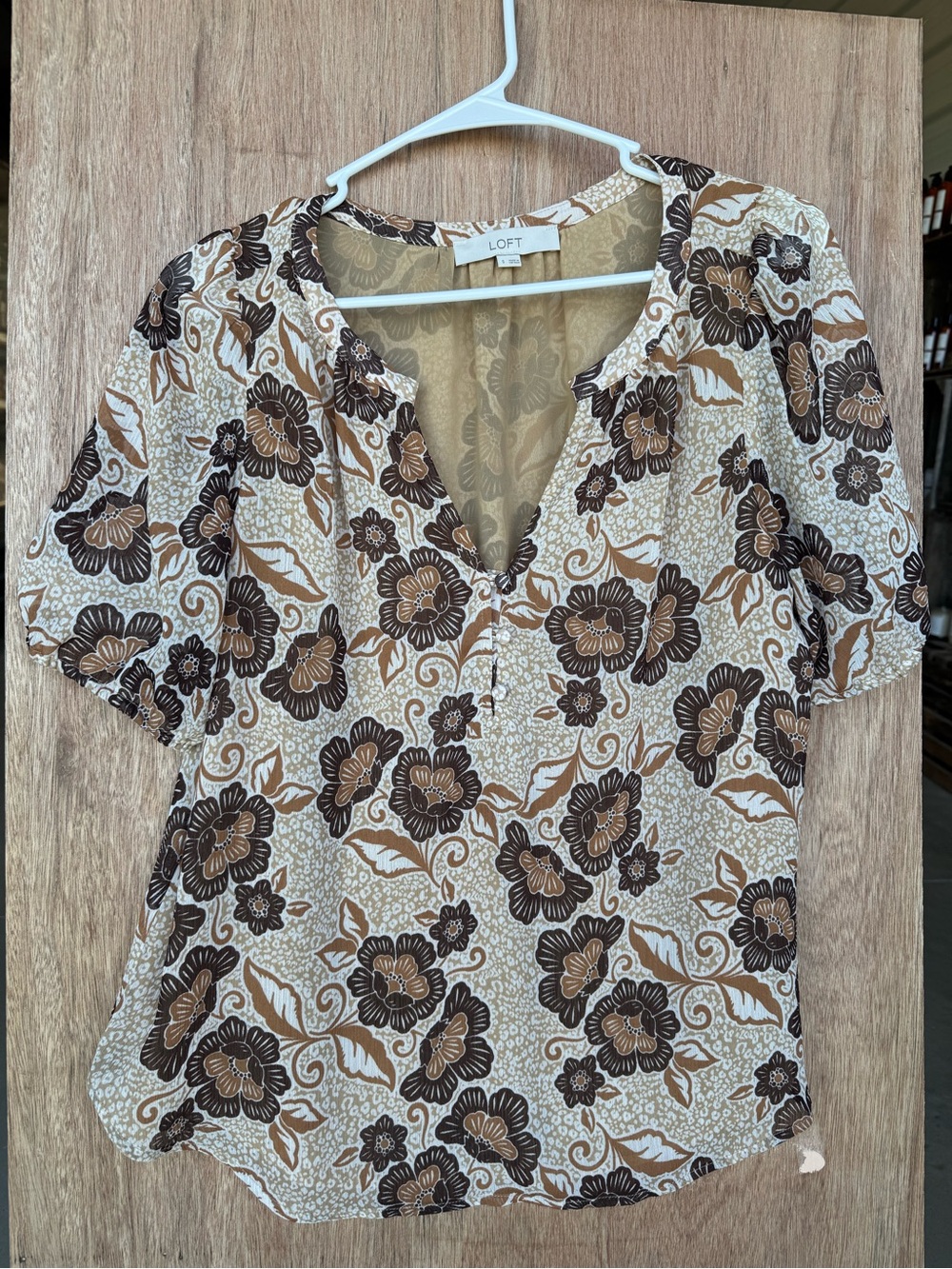 LOFT Cream and Brown Floral V-Neck Short Sleeve Blouse